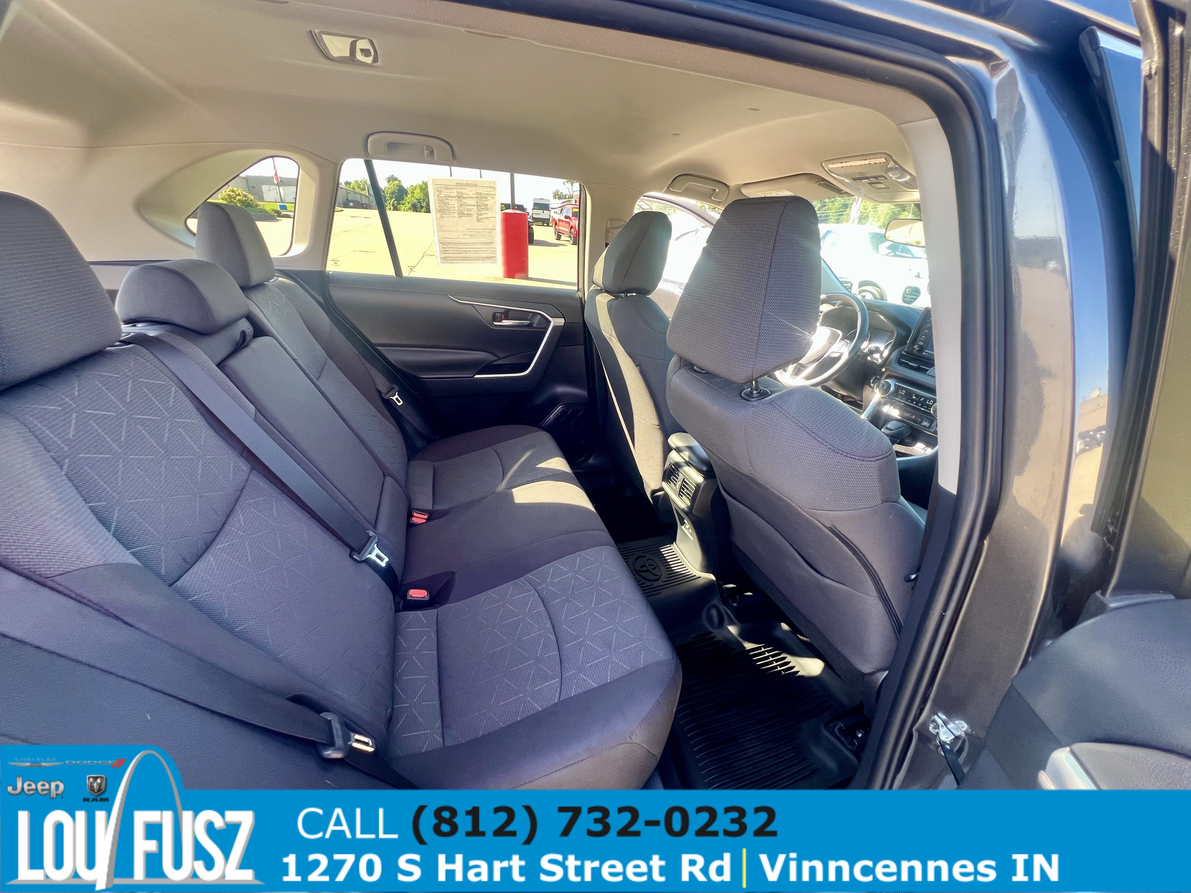 Used 2021 Toyota RAV4 XLE w/ XLE Grade Weather Package AWD/4WD image 20