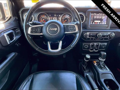 Used 2020 Jeep Gladiator Overland w/ LED Lighting Group image 9