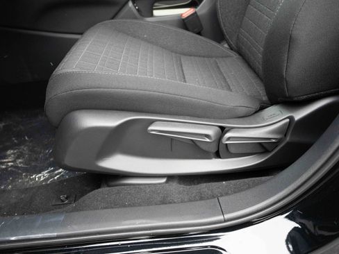 New 2026 Honda HR-V LX image 12