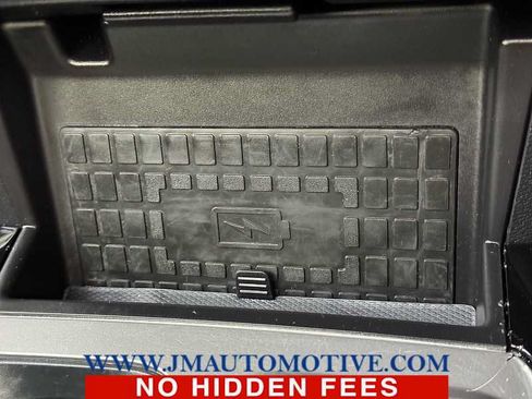 Used 2022 Ford Explorer ST-Line RWD image 38
