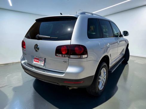 Used 2008 Volkswagen Touareg V6 AWD/4WD image 3