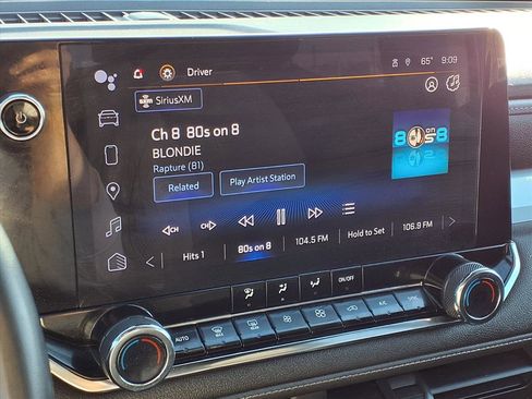 Used 2023 Chevrolet Colorado LT w/ LT Convenience Package image 4