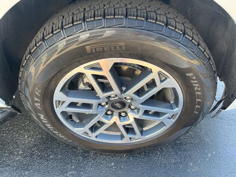 Used 2025 Ford Expedition Active AWD/4WD image 51