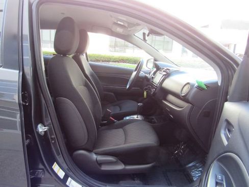 Used 2024 Mitsubishi Mirage ES image 17