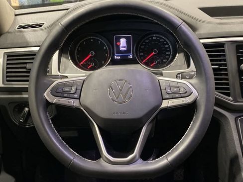 Used 2021 Volkswagen Atlas SE image 17