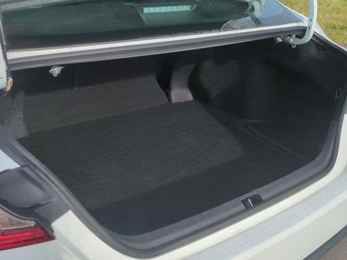 Used 2025 Toyota Camry SE FWD image 32
