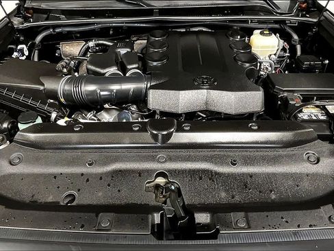 Used 2020 Toyota 4Runner Limited image 9