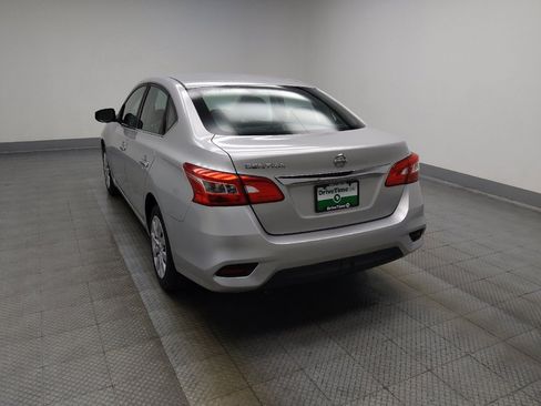 Used 2016 Nissan Sentra S FWD image 5