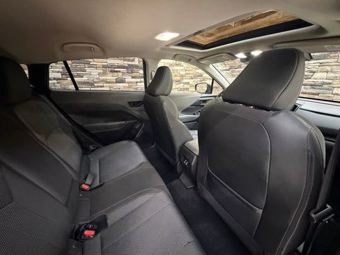 Used 2024 Subaru Crosstrek 2.0i Premium image 28
