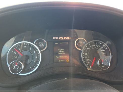 Used 2024 RAM 2500 Tradesman w/ Chrome Appearance Group image 12