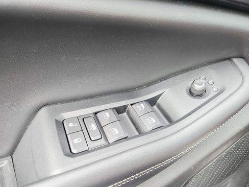 Used 2023 Jeep Grand Cherokee L Laredo AWD/4WD image 39