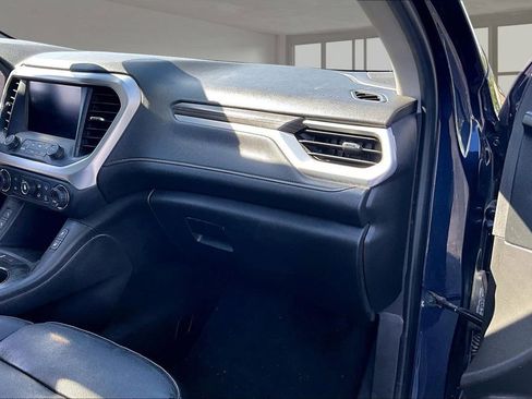 Used 2017 GMC Acadia SLT FWD image 18