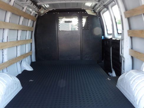 Used 2024 Chevrolet Express 2500 w/ Driver Convenience Package RWD image 25