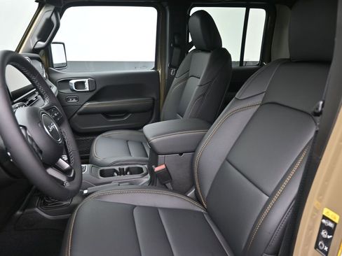 New 2026 Jeep Gladiator Sport AWD/4WD image 19