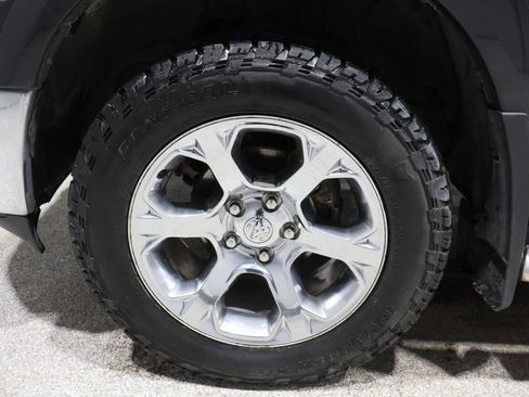 Used 2015 RAM 1500 Laramie w/ Convenience Group image 10