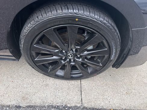 Used 2025 MAZDA MAZDA3 s image 3