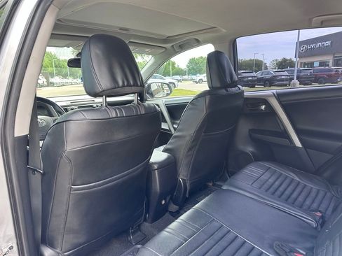 Used 2016 Toyota RAV4 XLE FWD image 15