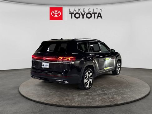 Used 2025 Volkswagen Atlas SE AWD/4WD image 9