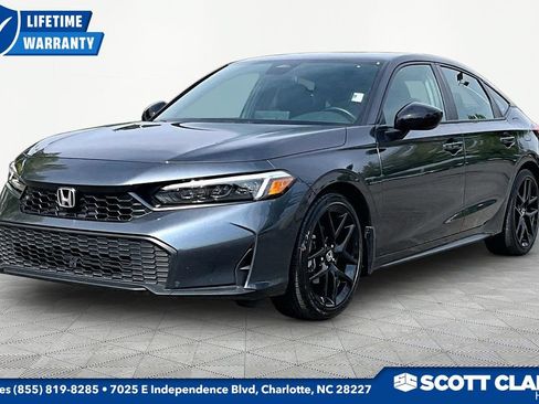 Used 2025 Honda Civic Sport image 3