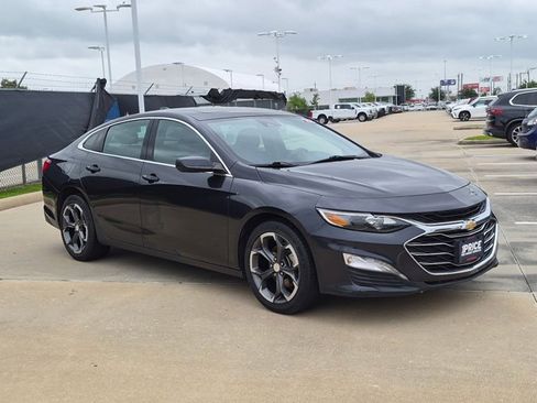 Used 2023 Chevrolet Malibu LT FWD image 3