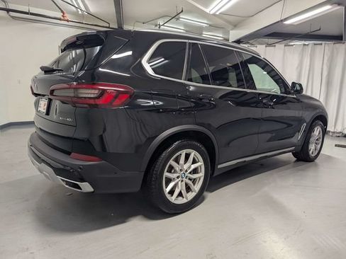 Used 2021 BMW X5 xDrive40i w/ Premium Package 2 AWD/4WD image 3
