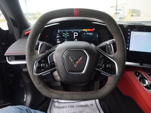 Used 2024 Chevrolet Corvette Stingray Preferred Conv w/ Z51 Performance Package image 4