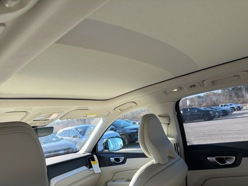 New 2026 Volvo XC60 B5 Ultra w/ Protection Package Premier image 9