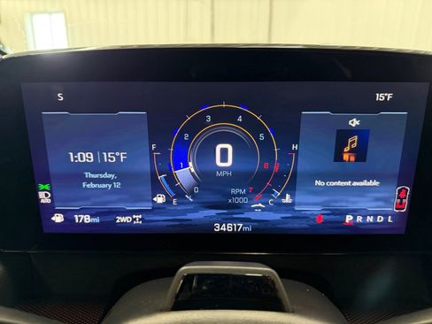 Used 2024 Chevrolet Traverse RS image 15