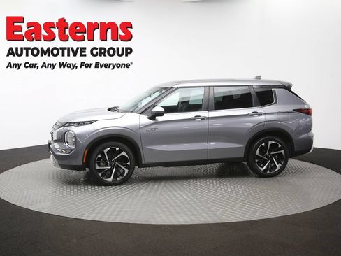 Used 2023 Mitsubishi Outlander SE AWD/4WD image 59