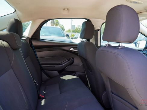 Used 2015 Ford Focus SE image 23
