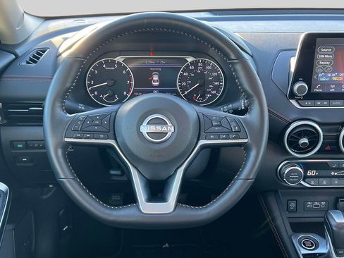 Used 2025 Nissan Sentra SR w/ SR Premium Package FWD image 14