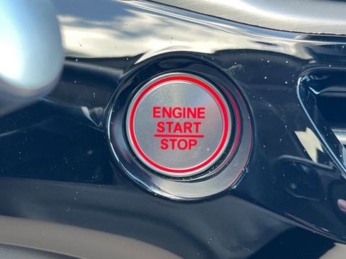 Used 2026 Acura MDX w/ Technology Package image 25