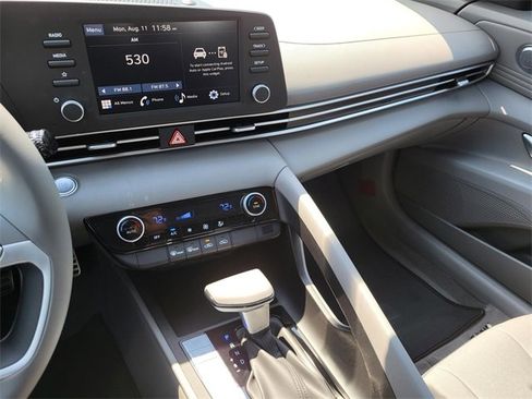 New 2025 Hyundai Elantra Sport image 15