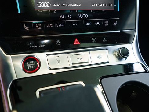 Used 2024 Audi RS 6 performance AWD/4WD image 33