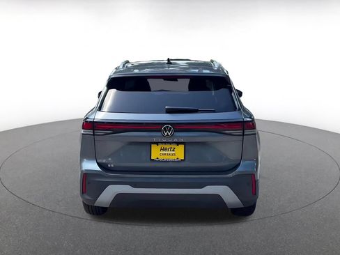 Used 2026 Volkswagen Tiguan SE FWD image 10