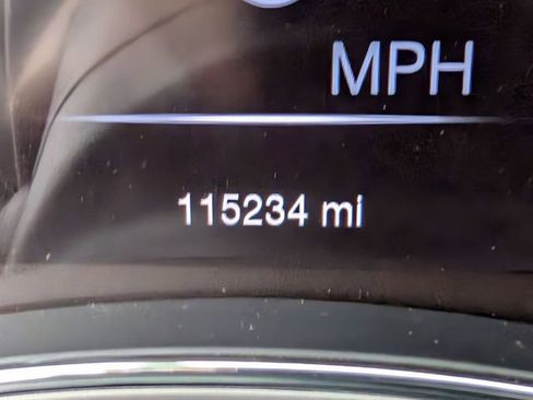 Used 2018 Jeep Grand Cherokee Altitude image 18