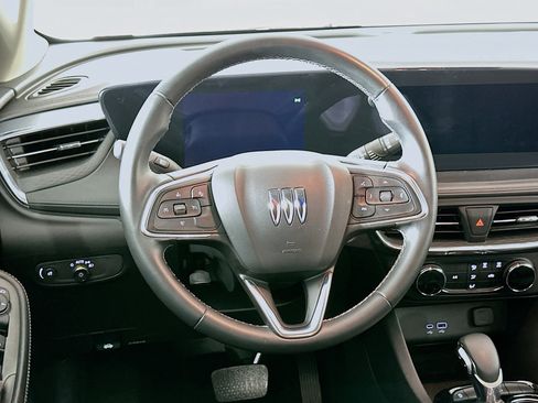 Used 2025 Buick Encore GX Preferred image 18