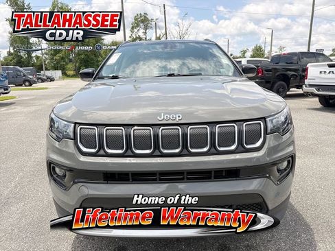 Used 2022 Jeep Compass Limited AWD/4WD image 10