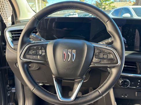 Used 2025 Buick Encore GX Preferred image 28