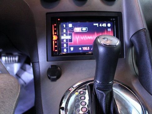 Used 2007 Pontiac Solstice Convertible image 14