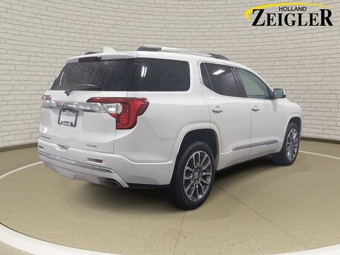 Used 2023 GMC Acadia Denali w/ Denali Ultimate Package AWD/4WD image 5