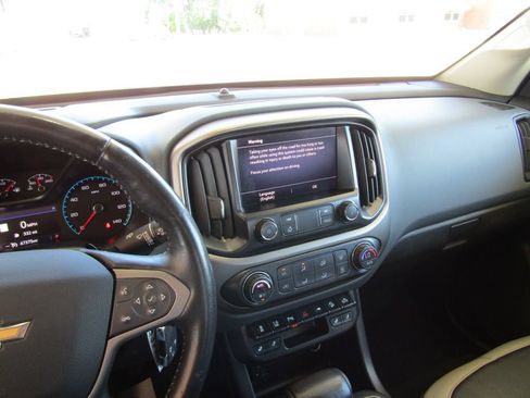 Used 2021 Chevrolet Colorado Z71 w/ Safety Package AWD/4WD image 30