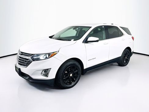 Used 2018 Chevrolet Equinox LT image 3