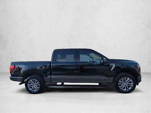 Used 2025 Ford F150 King Ranch w/ FX4 Off-Road Package image 4