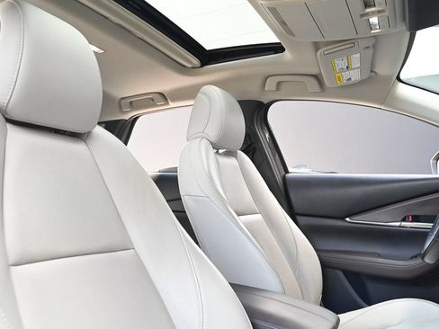 Certified 2021 MAZDA CX-30 AWD 2.5 S w/ Premium Package image 17