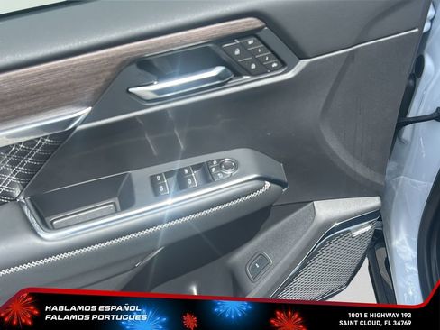 New 2026 GMC Acadia Denali w/ Super Cruise Package FWD image 11