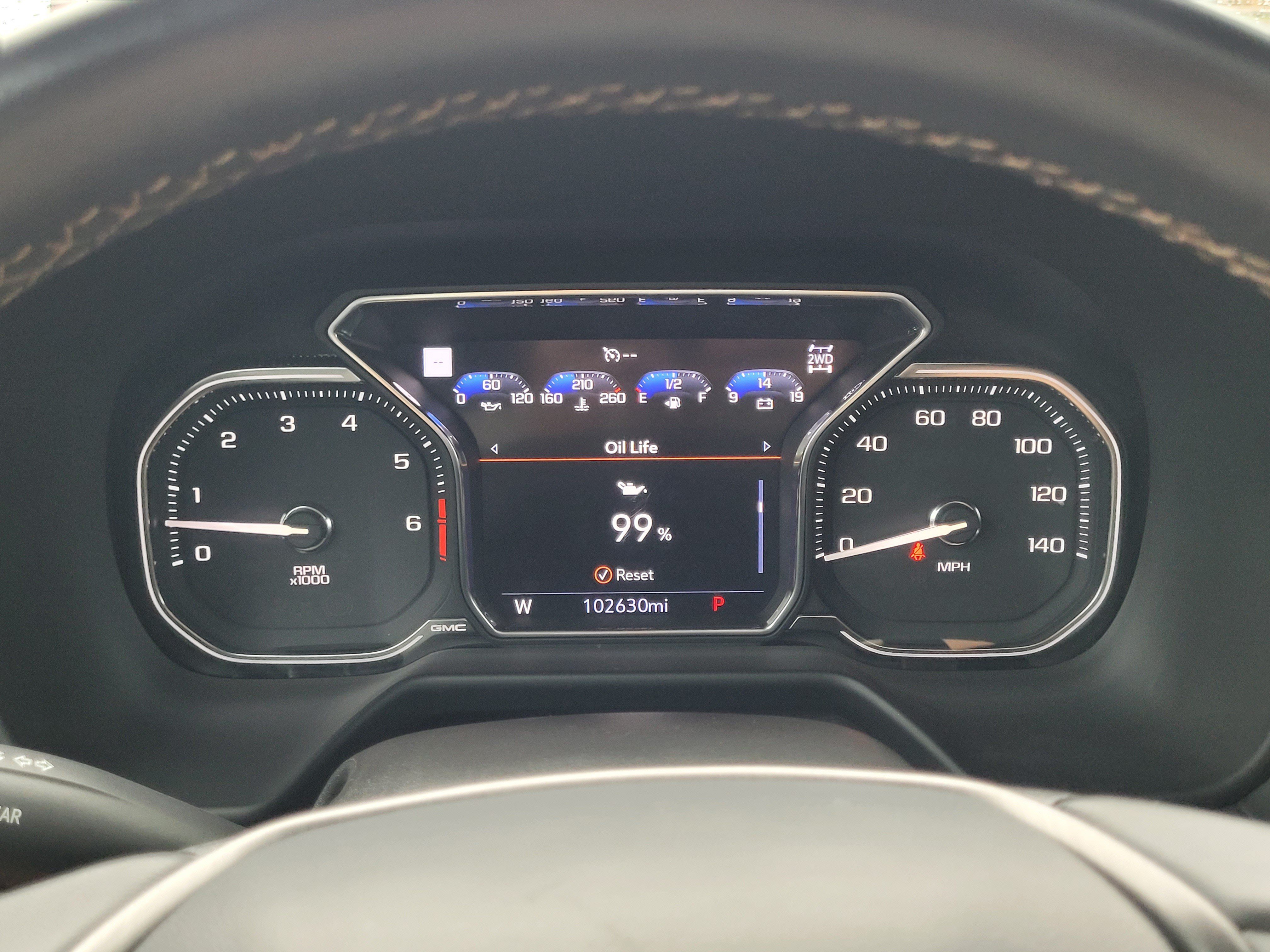 Used 2021 GMC Yukon XL AT4 w/ Rear Media and Nav Package AWD/4WD image 21