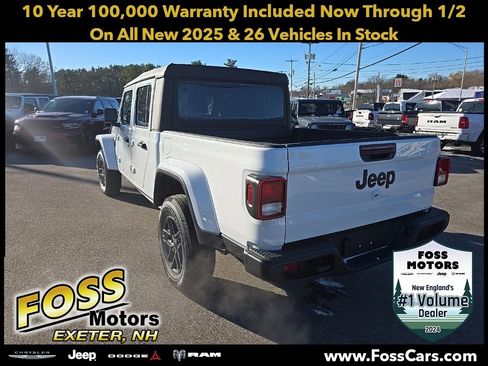 New 2026 Jeep Gladiator Sport image 5