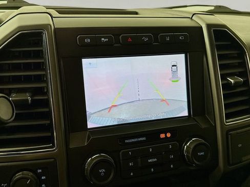 Used 2020 Ford F250 XLT w/ XLT Premium Package AWD/4WD image 14