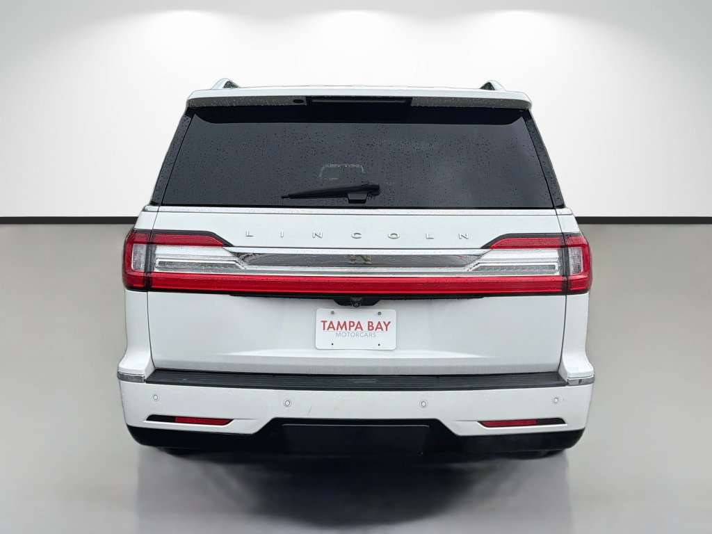 Used 2020 Lincoln Navigator L Reserve w/ Luxury Package AWD/4WD image 4